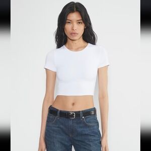 ARITZIA Babaton Contour Crew cropped t-shirt
